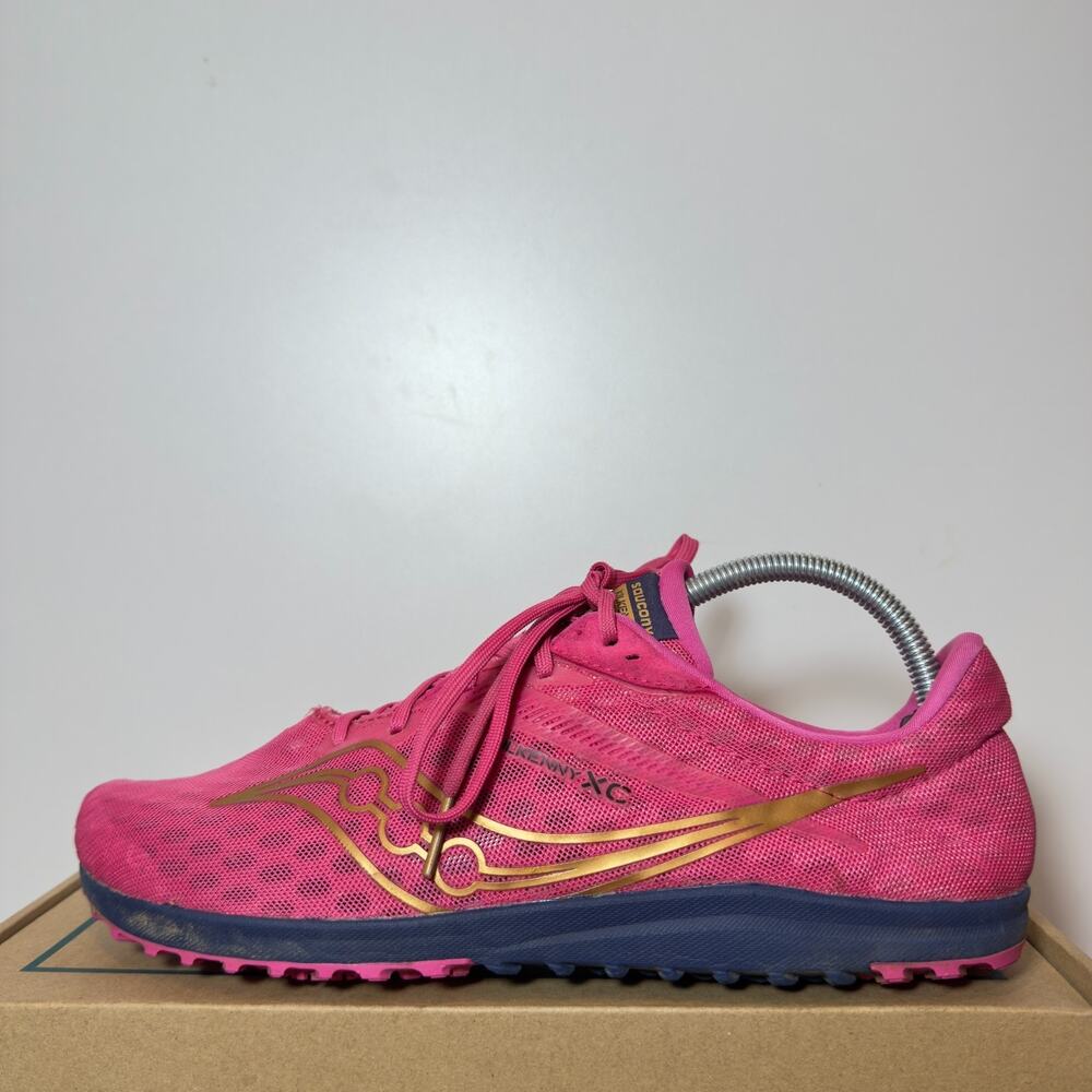Saucony Kilkenny 9 Womens Size 10 Hot Pink Cross Country Track Spikes Shoes